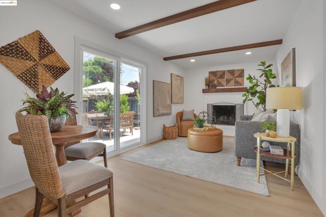 946 Notre Dame Ave, Concord CA: https://media.crmls.org/mediaz/7ce90384-1f84-49ce-be61-1a520f6eaa7b.jpg