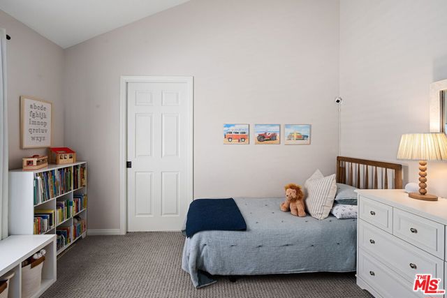1121 Princeton Street, Santa Monica CA: https://media.crmls.org/mediaz/7ce9b218-aae7-4ac4-847e-30e06d1e8fa2.jpg