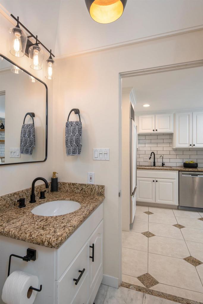 2005 Costa Del Mar Road - photo 17