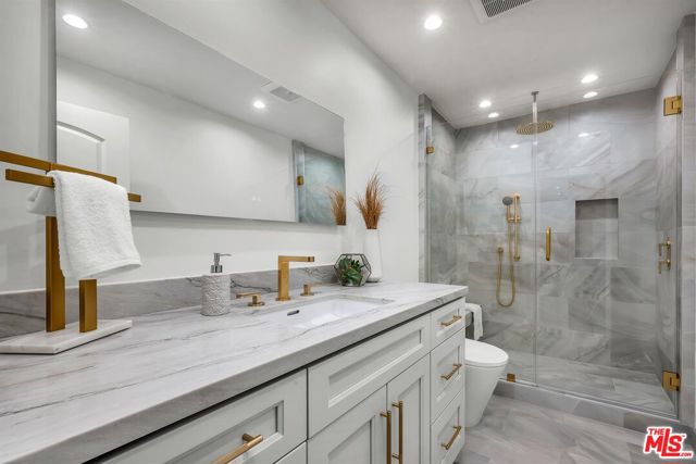 Drew Fenton | 2205 Canyonback Road Los Angeles CA | MLS: 7423951