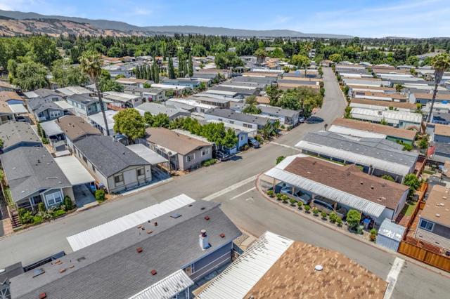 6901 Rodling Drive, San Jose CA: https://media.crmls.org/mediaz/7ceb2ac2-99df-4f05-ab30-4a6bb6806b7d.jpg