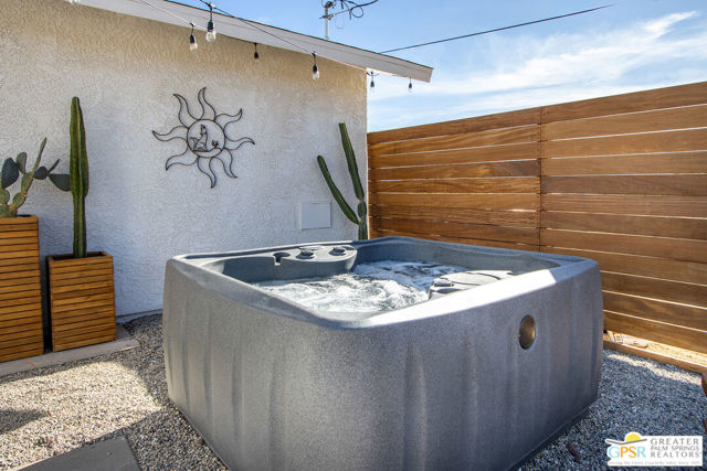 4742 Avenida La Flora Desierta, Joshua Tree CA: https://media.crmls.org/mediaz/7ceb4728-9da3-4439-9396-1f35454d9d04.jpg