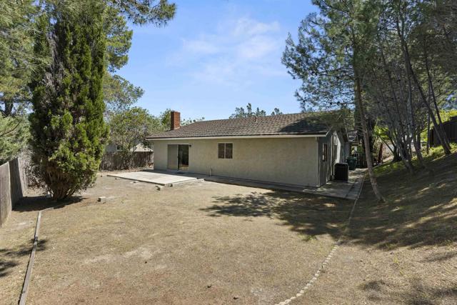 11370 Paseo Albacete Avenue, San Diego CA: https://media.crmls.org/mediaz/7cebca38-7cc6-4b52-b7b3-b19ce1aad069.jpg