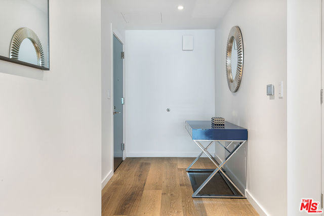 9000 W 3rd Street, Los Angeles CA: https://media.crmls.org/mediaz/7cec7833-8fae-4c93-adbe-469396fc3790.jpg