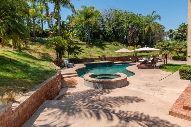 Detail Gallery Image 46 of 54 For 6541 Vispera Pl, Carlsbad,  CA 92009 - 4 Beds | 3/2 Baths