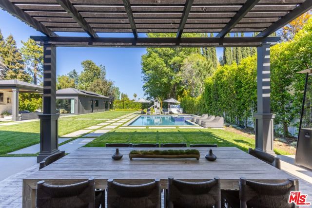 5084 Valjean Avenue, Encino CA: https://media.crmls.org/mediaz/7cecd883-1832-4762-9360-8b336435bb6a.jpg
