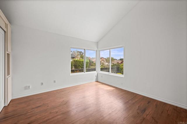 1033 Via Mil Cumbres, Solana Beach CA: https://media.crmls.org/mediaz/7ced662f-86b7-4bb9-809a-af3689592e0e.jpg
