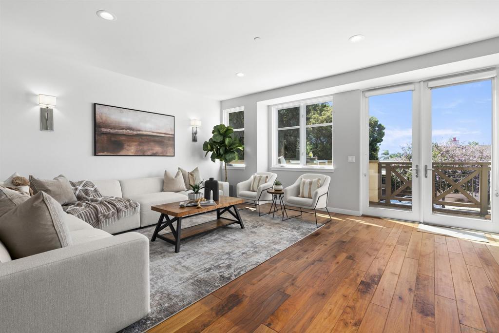 215 2nd St - photo 8