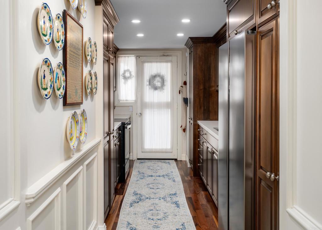 939 Coast Boulevard - photo 9