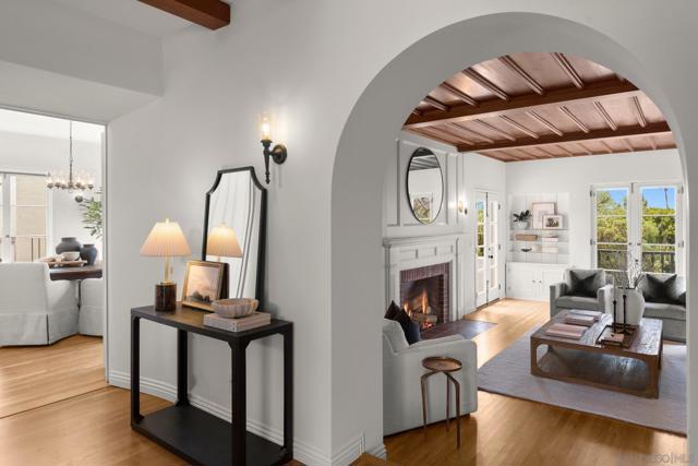 Image 6 of 26 For 4430 Arista St