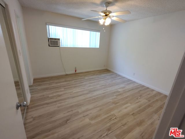 650 Westmount Drive, West Hollywood CA: https://media.crmls.org/mediaz/7cf00c5e-e965-4ad6-a0b0-0f19d79d8581.jpg