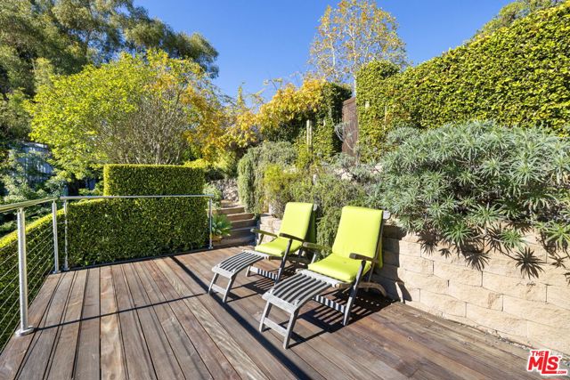 Drew Fenton | 11215 W Sunset Boulevard Los Angeles CA | MLS: 7520415 Drew Fenton | 11215 W Sunset Boulevard Los Angeles CA | MLS: 7520415