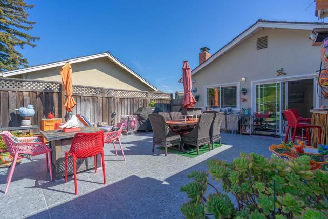 1797 W Campbell Avenue, Campbell CA: https://media.crmls.org/mediaz/7cf0bdea-b92d-4431-8627-f579949f1f4e.jpg