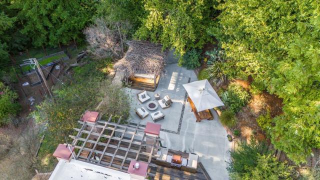 23185 Old Santa Cruz Highway, Los Gatos CA: https://media.crmls.org/mediaz/7cf0f514-d554-48c7-bd7d-6f7c00b47f6b.jpg