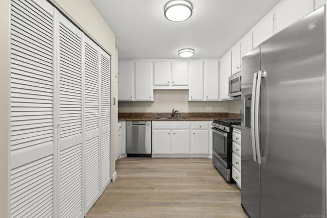 12194 Wilsey Way, Poway CA: https://media.crmls.org/mediaz/7cf1727a-8be7-4a53-a374-c38137fca3a0.jpg