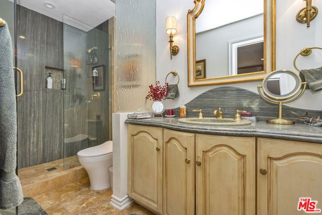 10329 Melvin Avenue, Porter Ranch CA: https://media.crmls.org/mediaz/7cf1f36f-2754-4c30-a6e8-028615f5e851.jpg