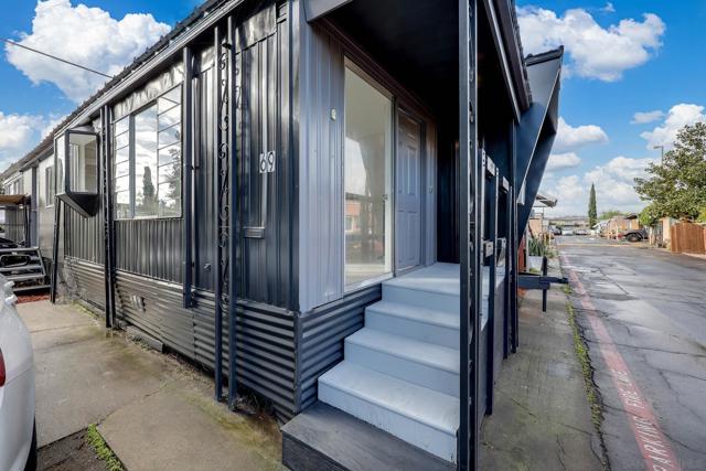 150 S Anza St, El Cajon CA: https://media.crmls.org/mediaz/7cf222ef-ef43-4ada-b7f0-7a2159bcf75f.jpg