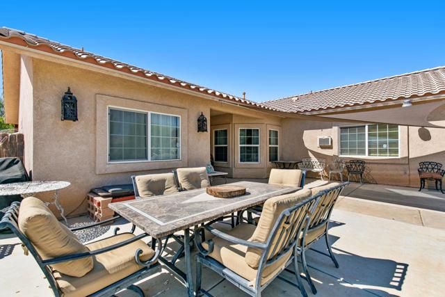 1239 Red Sea Avenue, Thermal CA: https://media.crmls.org/mediaz/7cf2456e-6a85-4fa4-914e-2e29a7d436e6.jpg