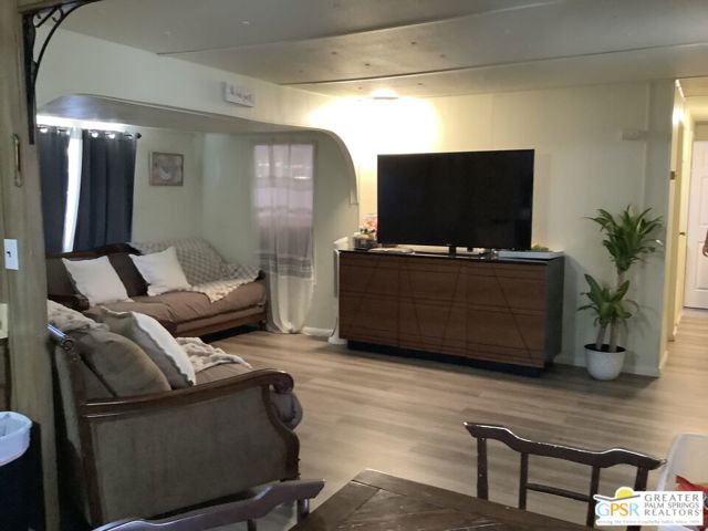 70875 Dillon Road, Desert Hot Springs CA: https://media.crmls.org/mediaz/7cf308c4-eb13-4159-b7ef-bdb95502a664.jpg