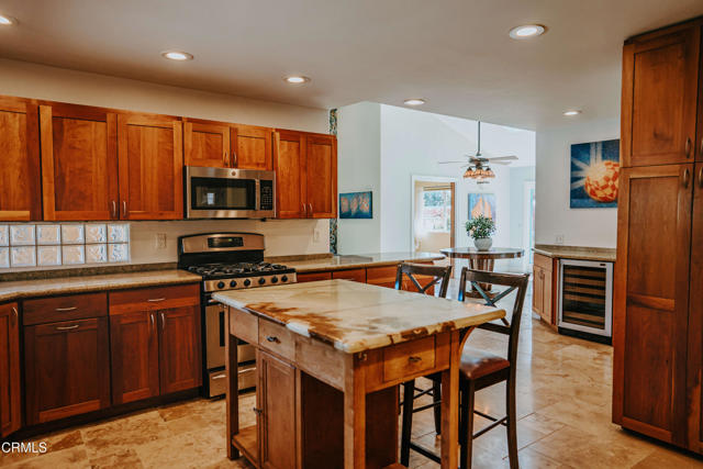 Detail Gallery Image 16 of 57 For 7314 Wallaby St, Ventura,  CA 93003 - 3 Beds | 2 Baths