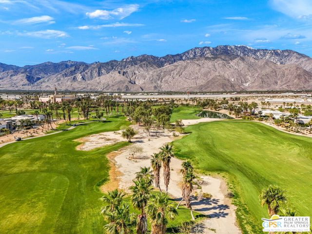 4321 Lumina Way, Palm Springs CA: https://media.crmls.org/mediaz/7cf4d5a8-45b9-41af-b46b-0ef13649cf30.jpg