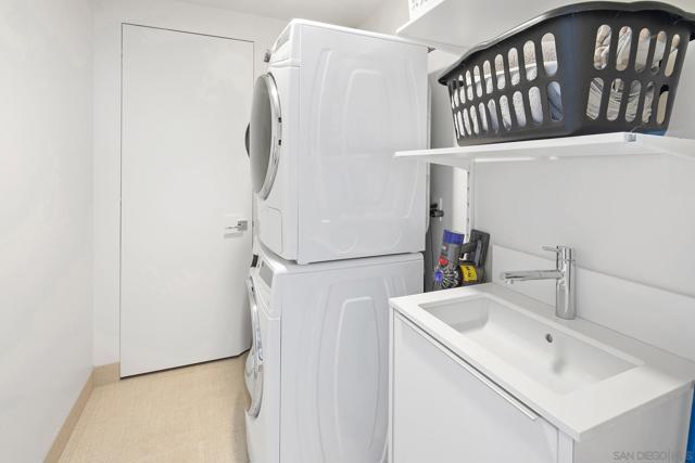 2855 5th Ave, San Diego CA: https://media.crmls.org/mediaz/7cf60b18-109a-48a6-bab5-5710e6568cd1.jpg