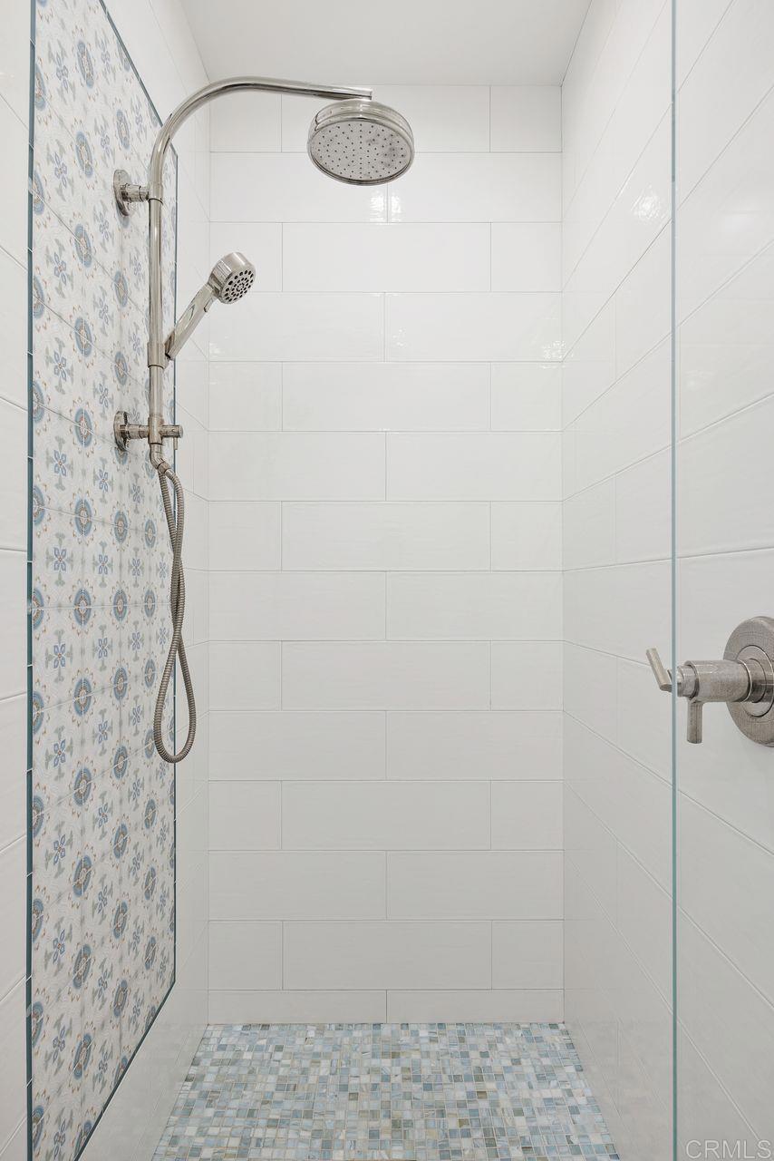 https://media.crmls.org/mediaz/7cf63513-ad9d-442e-9499-b728952d3044.jpg?preset=X-Large