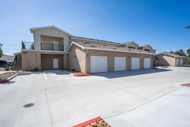 523 16Th Street, Ramona CA: https://media.crmls.org/mediaz/7cf7114e-26e3-43cf-b9c1-8ee4cfd12375.jpg