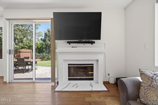 5004 Ladera Vista Drive, Camarillo CA: https://media.crmls.org/mediaz/7cf72921-50b3-4bf9-866d-6f8f1dccaa95.jpg