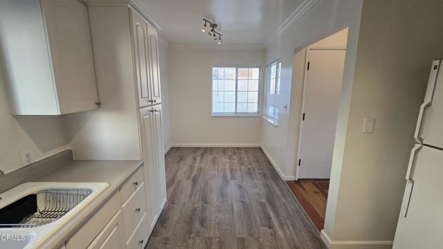 Detail Gallery Image 12 of 26 For 1483 N Altadena Dr, Pasadena,  CA  - 2 Beds | 1 Baths