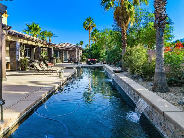 52395 Whispering Way, La Quinta CA: https://media.crmls.org/mediaz/7cf9aea1-ca7f-47e8-ba85-da5e53b5a0c4.jpg