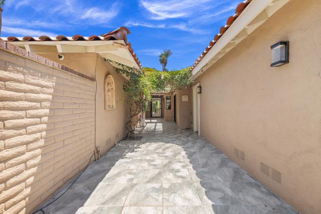 282 Serena Drive, Palm Desert, CA 92260