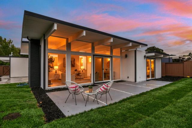 642 Appleberry Drive, San Rafael CA: https://media.crmls.org/mediaz/7cfb0c55-b047-4fcc-93f3-9bddf19c952d.jpg