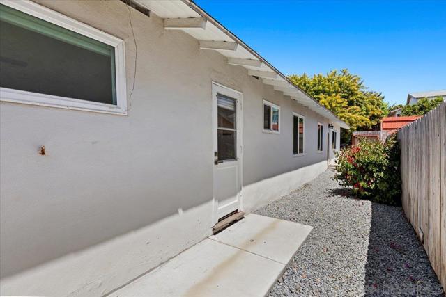 3961 Mount Aladin Ave, San Diego CA: https://media.crmls.org/mediaz/7cfb5d05-ff8c-458d-8e3e-26b748f4be4a.jpg