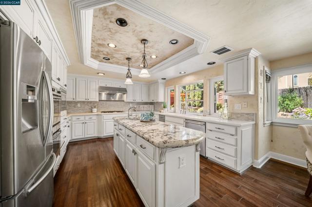 Image 19 of 60 For 812 Beaver Creek Ct