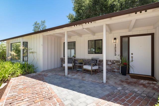 1235 Montclaire Way, Los Altos CA: https://media.crmls.org/mediaz/7cfdd044-f0c1-4ba2-8d36-be67ff7cd4e2.jpg