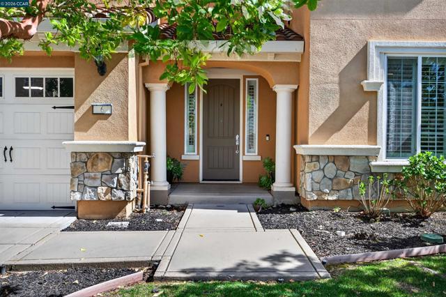 Image 1 of 60 For 6 Tullach Pl