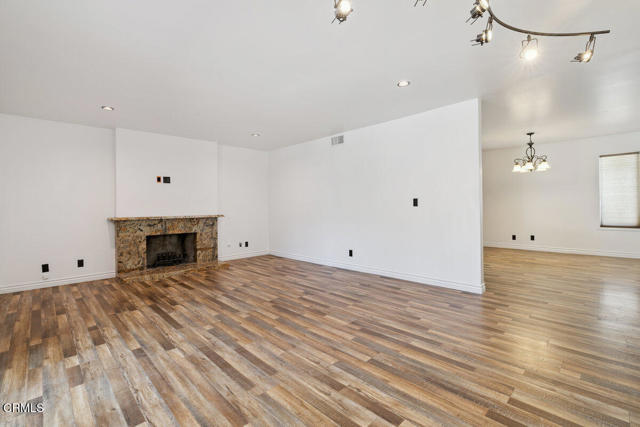 Detail Gallery Image 12 of 24 For 1359 Swansea Ave, Ventura,  CA 93004 - 3 Beds | 2 Baths
