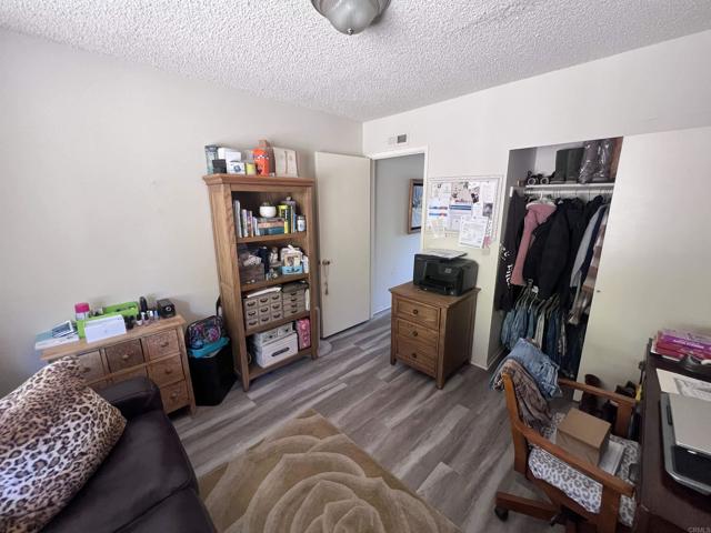 Detail Gallery Image 8 of 15 For 4734 Rim Rock Rd, Oceanside,  CA 92056 - 2 Beds | 1 Baths