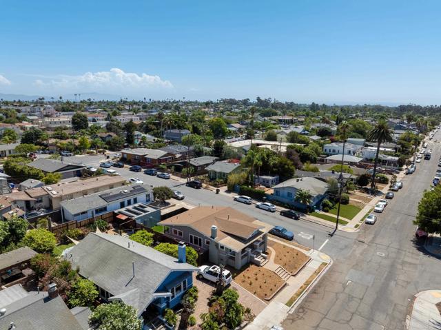 3805 Louisiana Street, San Diego CA: https://media.crmls.org/mediaz/7d002e7e-048d-4b2b-b582-8210831c1541.jpg