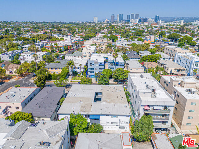1534 S Shenandoah Street, Los Angeles CA: https://media.crmls.org/mediaz/7d011be9-c623-417c-a242-6ae9ad6e0fd5.jpg