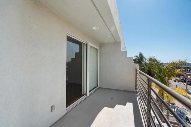 3521 Andrews Street, San Diego CA: https://media.crmls.org/mediaz/7d01ec1c-dcba-4491-90fc-90aa9697dc9b.jpg