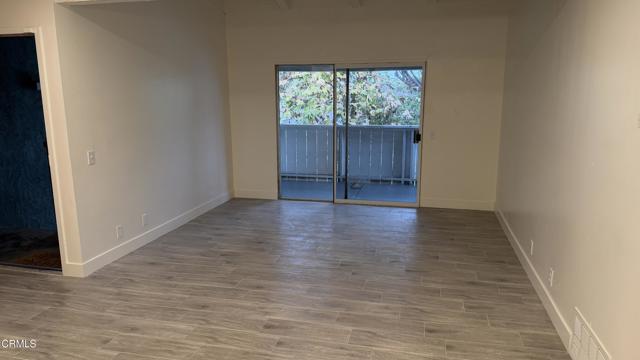 Detail Gallery Image 4 of 16 For 1300 Saratoga Ave #107,  Ventura,  CA 93003 - 3 Beds | 2 Baths