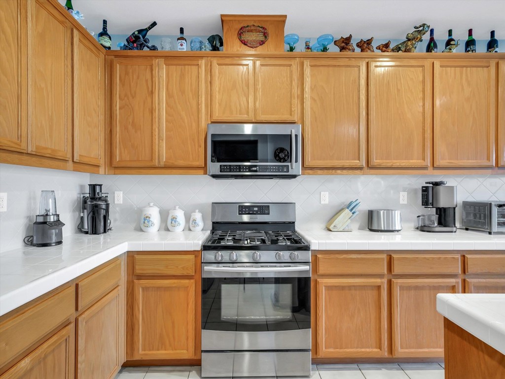 https://media.crmls.org/mediaz/7d0431bc-40ac-435d-82a0-8243ebe5736f.jpg?preset=X-Large