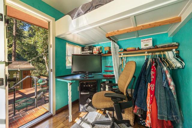 744 Cathedral Drive, Aptos CA: https://media.crmls.org/mediaz/7d046033-c60b-4533-bcbf-6ee2fcd0a2e8.jpg