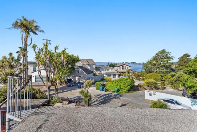 734 Seacliff Drive, Aptos CA: https://media.crmls.org/mediaz/7d04a40d-3f6f-491a-8d72-20eff3e608ae.jpg