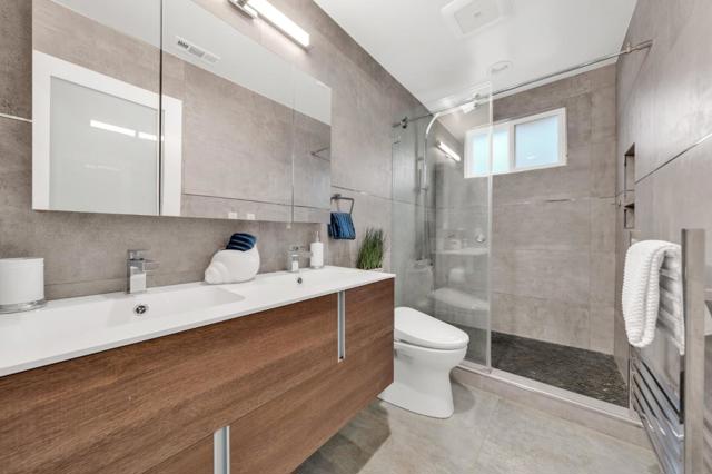 638 Enos Court, Santa Clara CA: https://media.crmls.org/mediaz/7d053311-7de2-4935-854c-c639b53140b4.jpg
