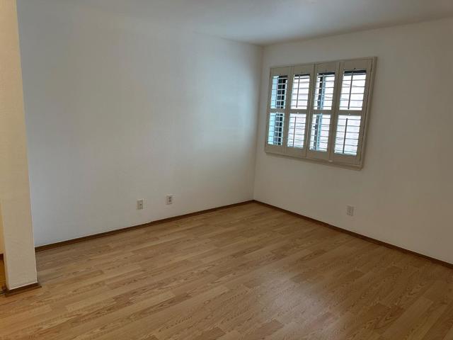 808 Red Leaf Court, San Francisco CA: https://media.crmls.org/mediaz/7d0533d5-7b92-46fc-b9a0-daf6d4ad6f47.jpg