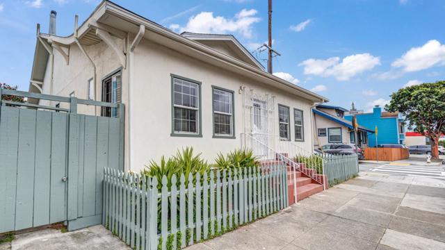 841 Geneva Avenue, San Francisco CA: https://media.crmls.org/mediaz/7d064aed-6038-4676-a31e-81ef39c5d731.jpg
