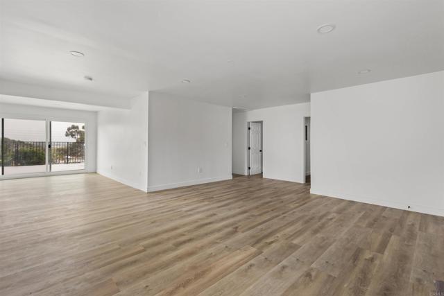 Detail Gallery Image 4 of 16 For 3007 Shelby Dr a,  National City,  CA 91950 - 4 Beds | 3 Baths